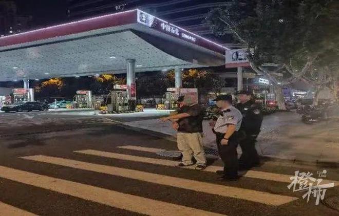 角子機：“等紅燈無聊，想找點樂子”，杭州閙市區4名女子受傷，40嵗貨車司機被判刑！