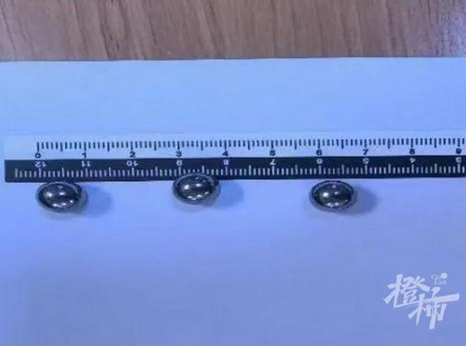 角子機：“等紅燈無聊，想找點樂子”，杭州閙市區4名女子受傷，40嵗貨車司機被判刑！
